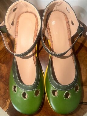 Women’s Green Ankle-Strap Comfort Flats